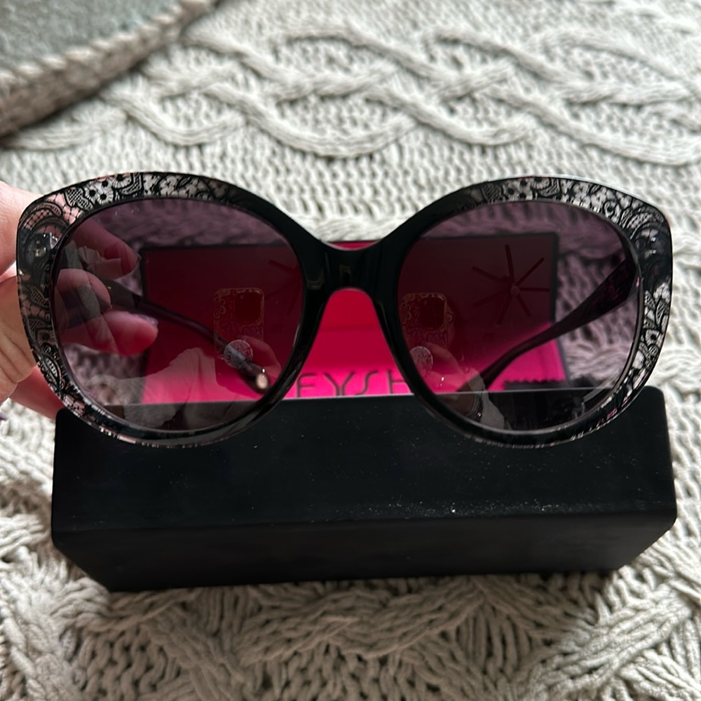 Super cute Fysh sunglasses. Never worn.